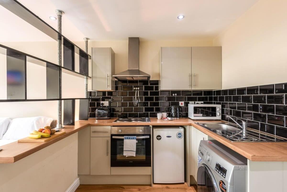 Modern & Bright Budget Studio In Central Doncaster Apartment Екстериор снимка
