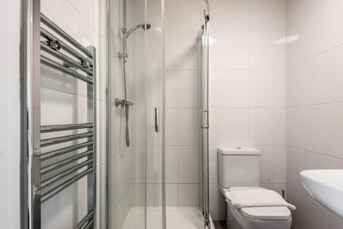 Modern & Bright Budget Studio In Central Doncaster Apartment Екстериор снимка