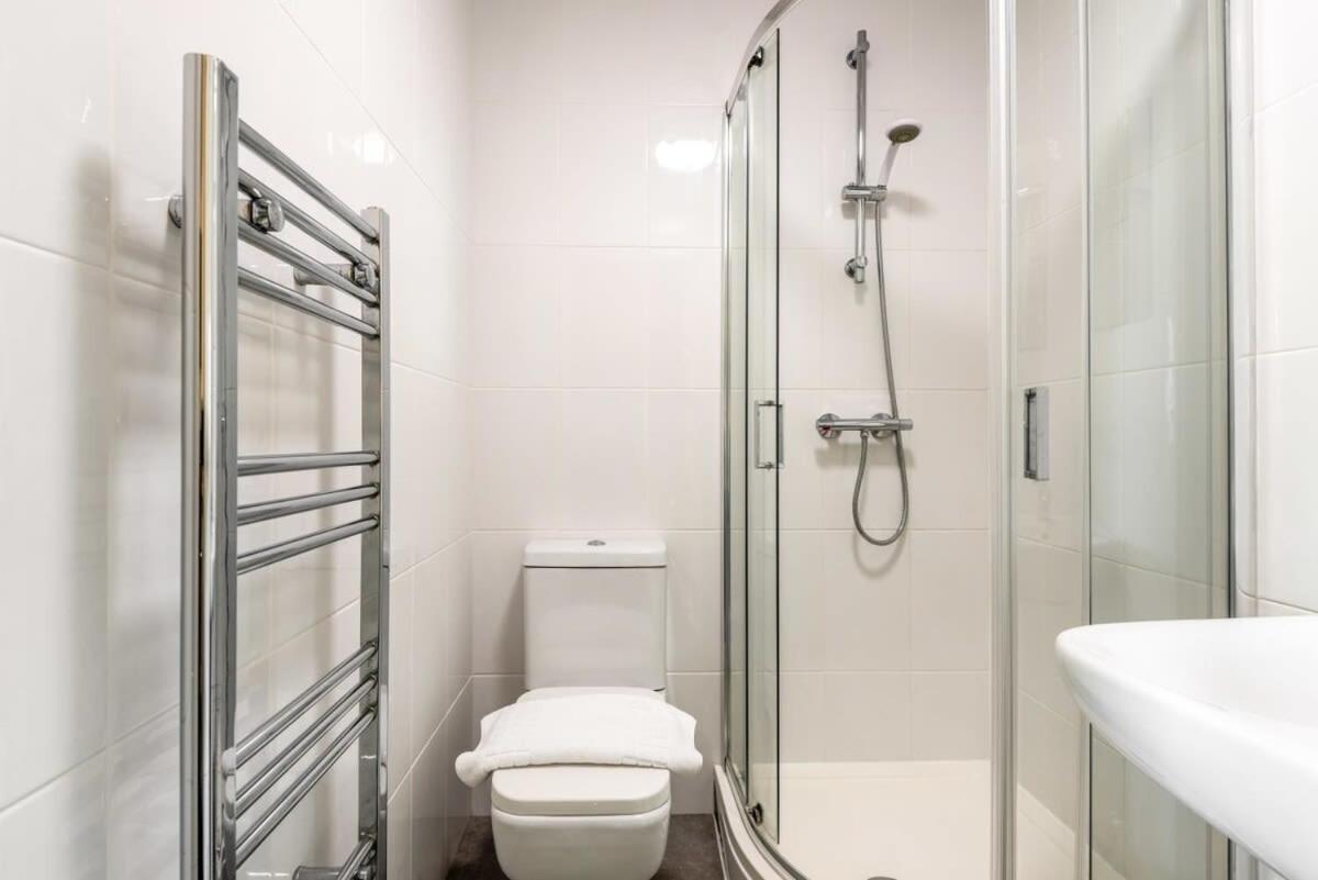 Modern & Bright Budget Studio In Central Doncaster Apartment Екстериор снимка