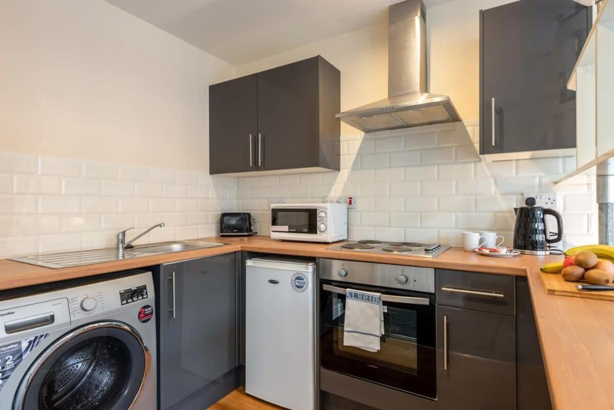 Modern & Bright Budget Studio In Central Doncaster Apartment Екстериор снимка