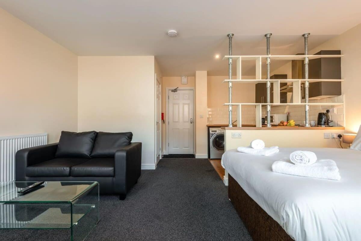 Modern & Bright Budget Studio In Central Doncaster Apartment Екстериор снимка